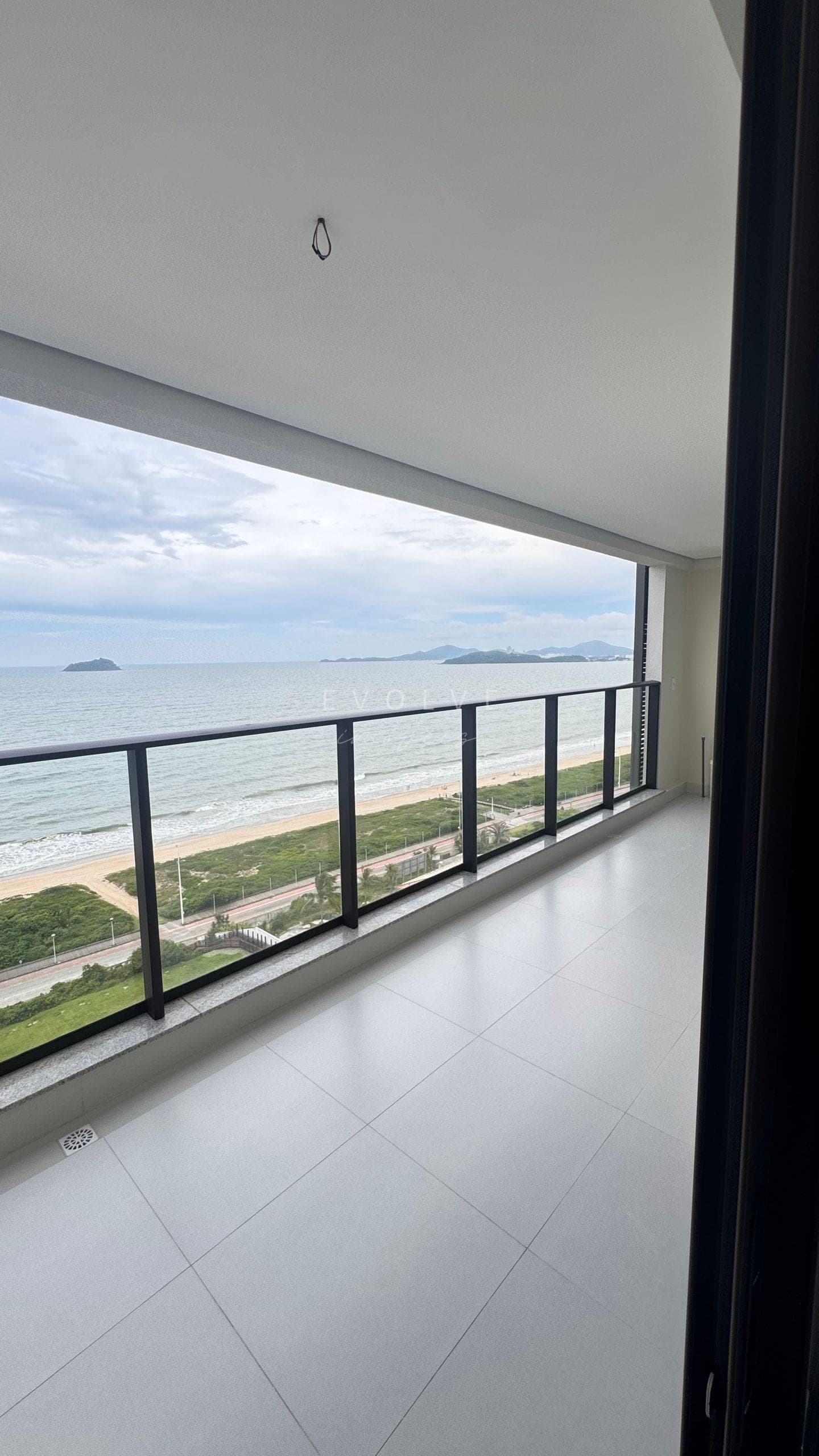 Upside Home Club, unidade 1502