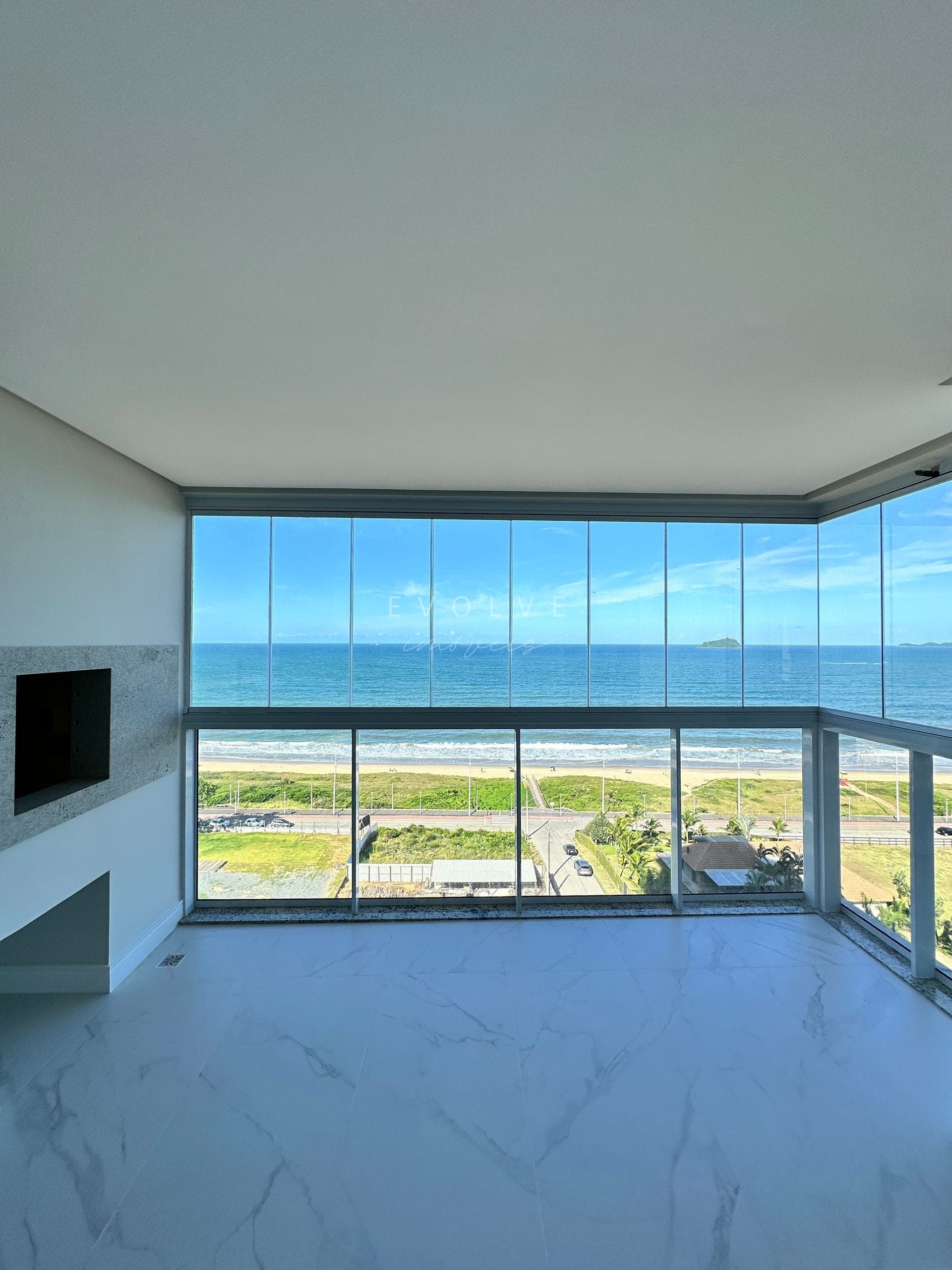 Sunset Tower, unidade 1101